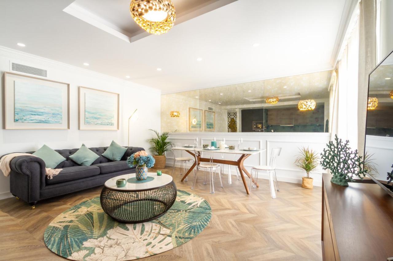 Marbella Banus Suites - Lily Playas Del Duque Banus Beach Apartment Buitenkant foto