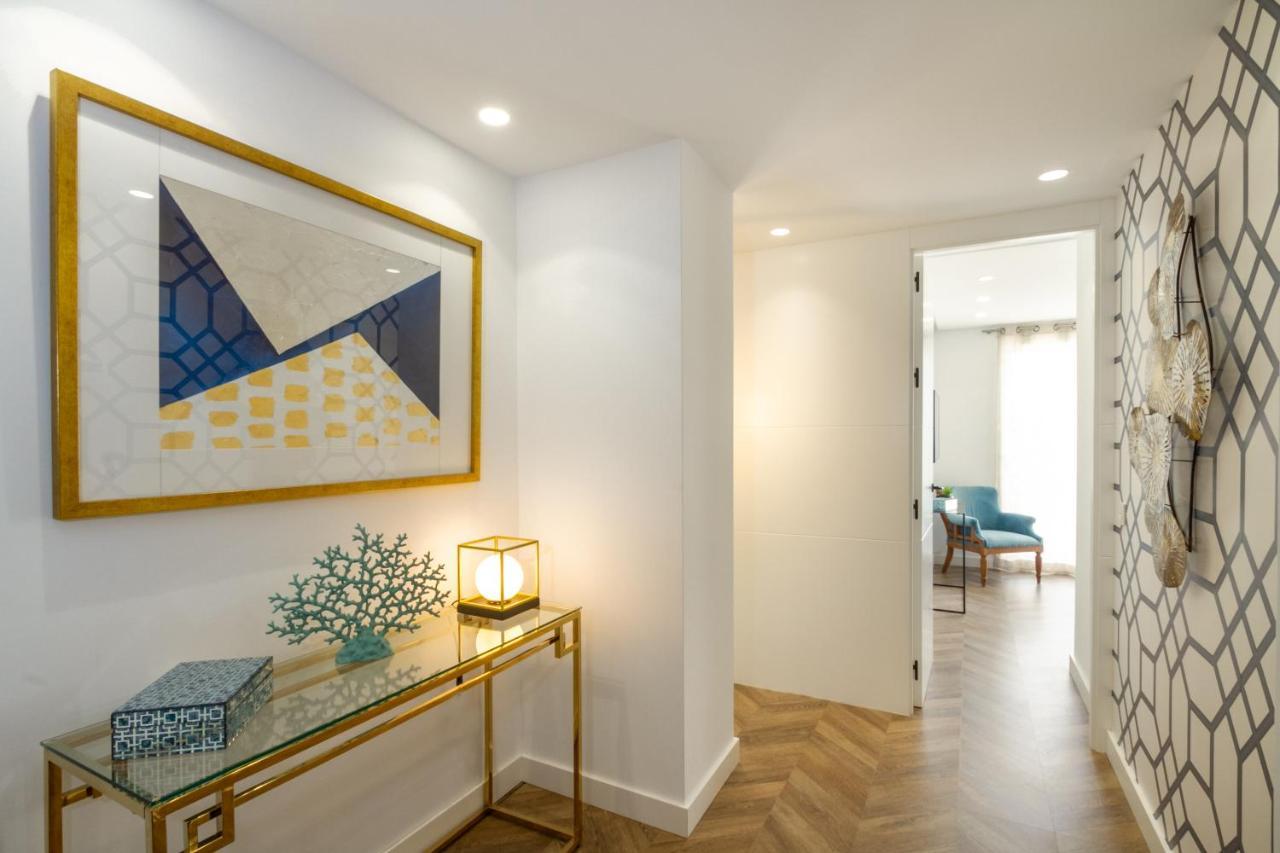 Marbella Banus Suites - Lily Playas Del Duque Banus Beach Apartment Buitenkant foto