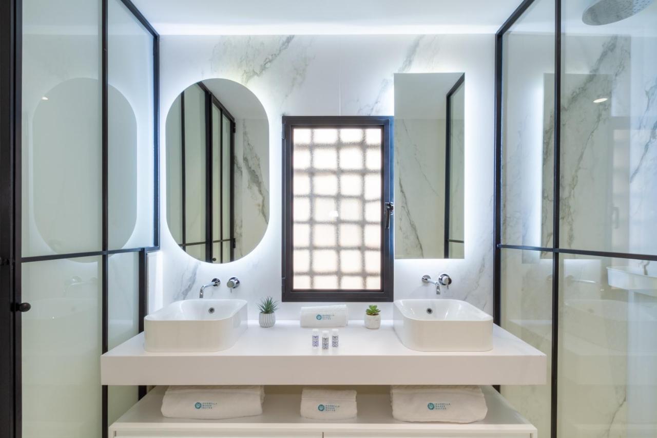 Marbella Banus Suites - Lily Playas Del Duque Banus Beach Apartment Buitenkant foto
