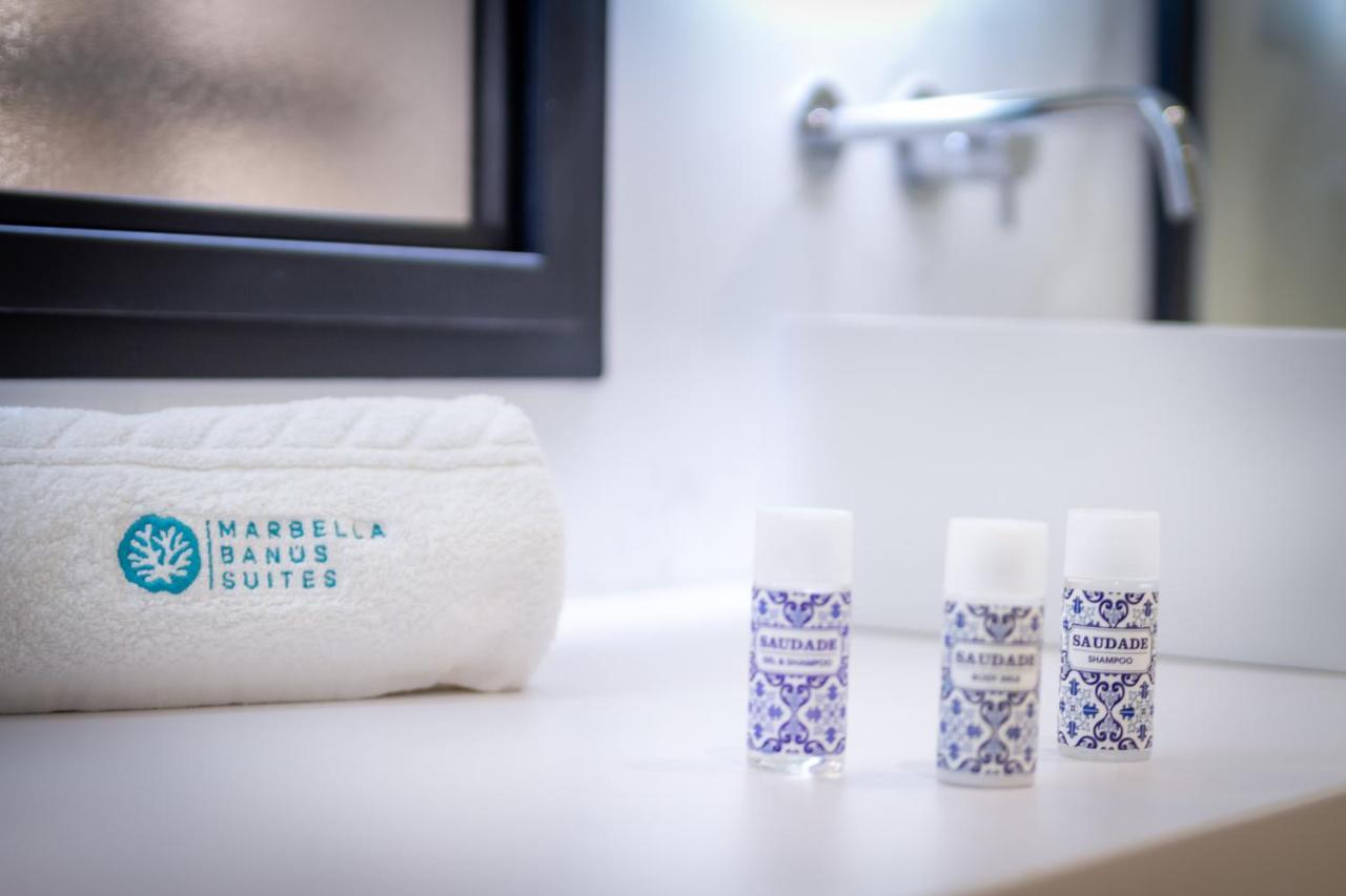 Marbella Banus Suites - Lily Playas Del Duque Banus Beach Apartment Buitenkant foto