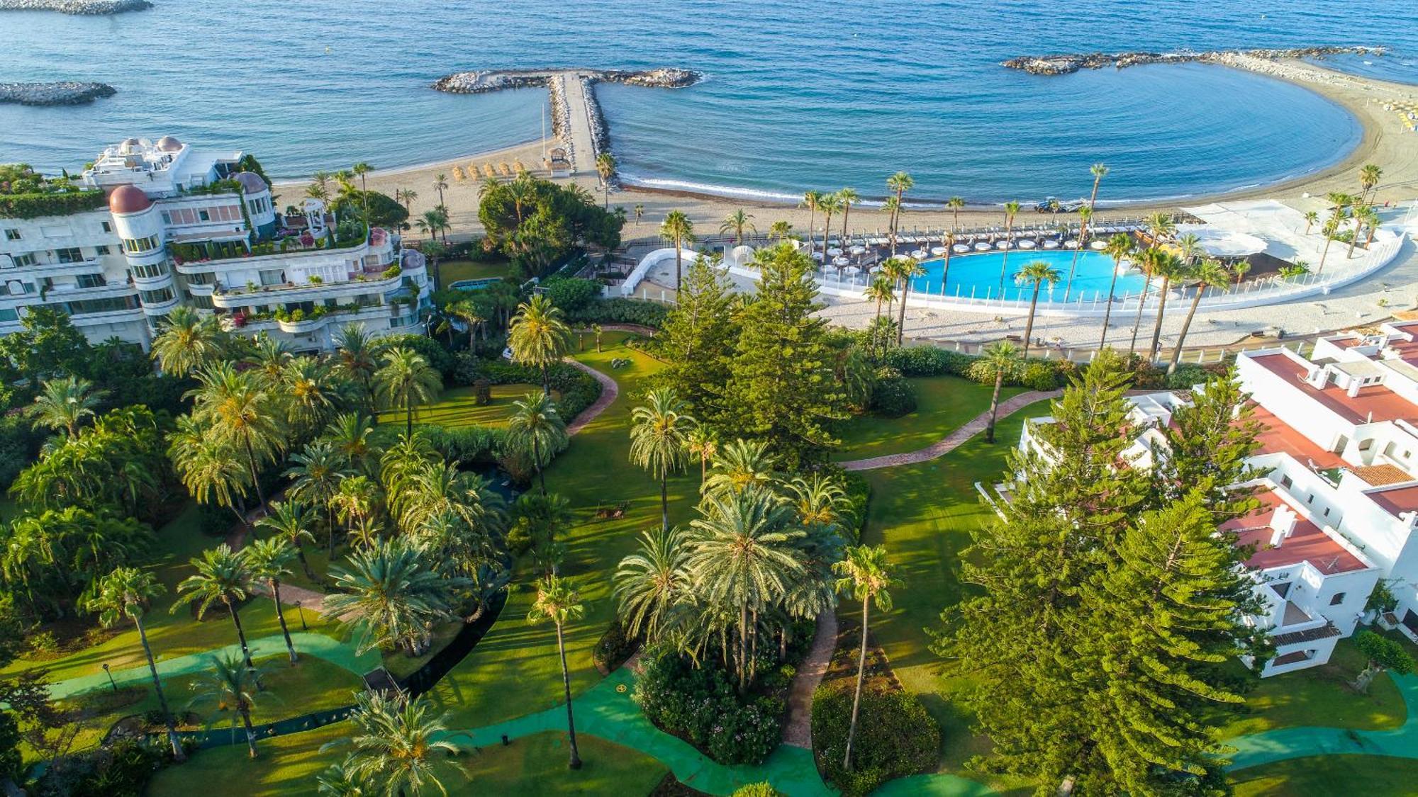 Marbella Banus Suites - Lily Playas Del Duque Banus Beach Apartment Buitenkant foto